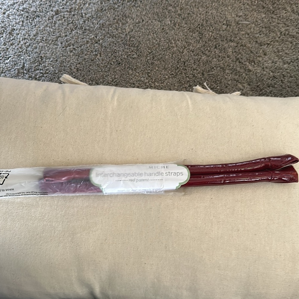 Miche purse shell. - Picture 3 of 3